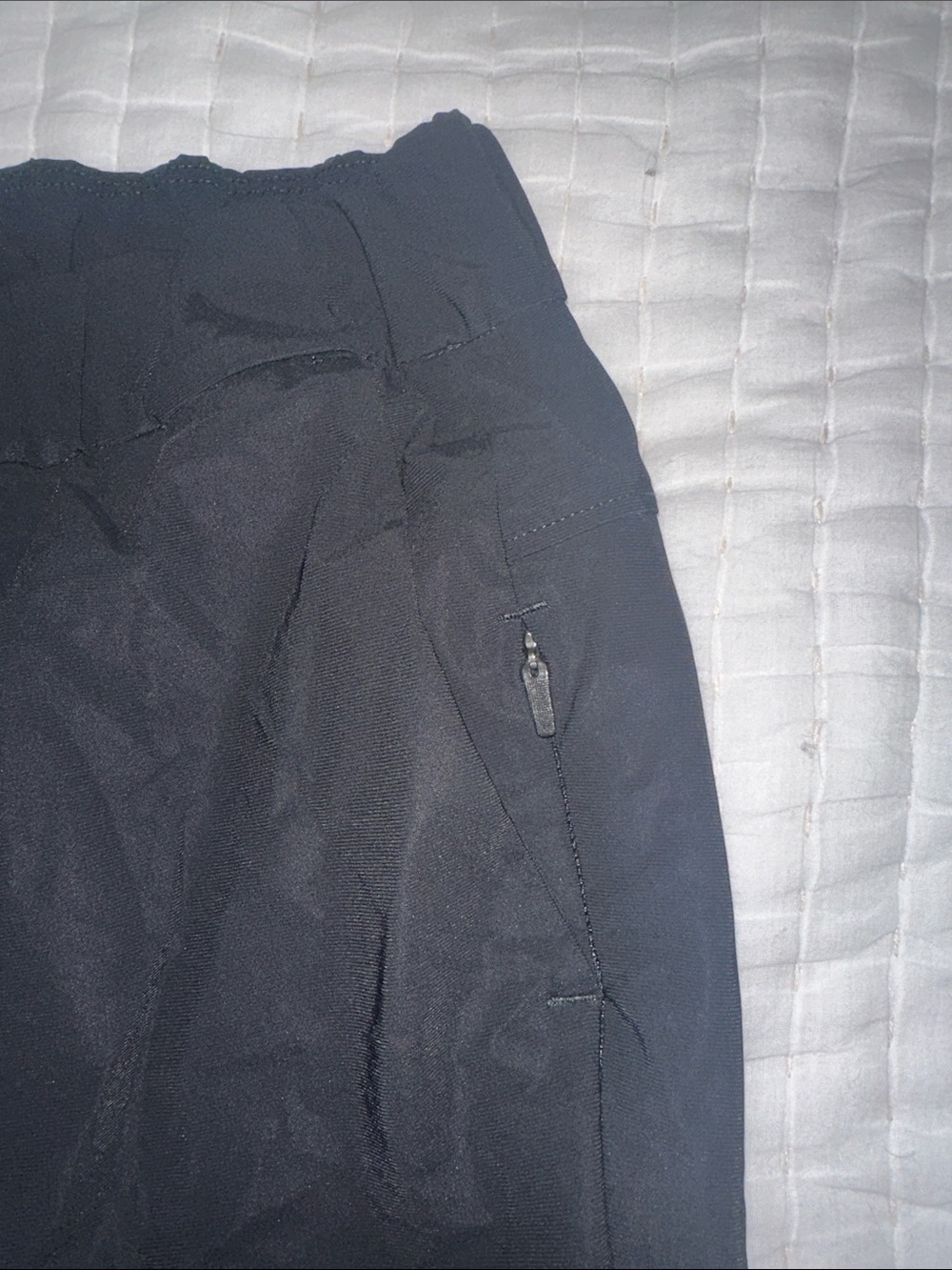Black womens vuori hiking pants - Picture 3 of 3